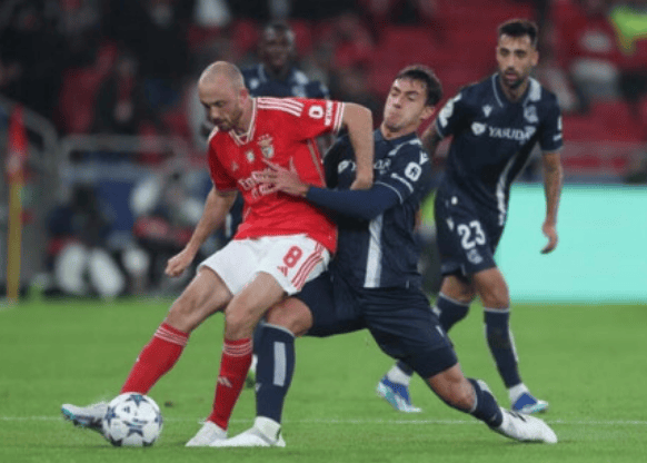 11-0！西甲劲旅虎口夺食+力压三冠王登顶，欧冠2冠王